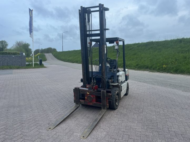 Komatsu FD 25 T -11 E  Heftruck