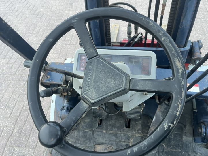 Komatsu FD 25 T -11 E  Heftruck