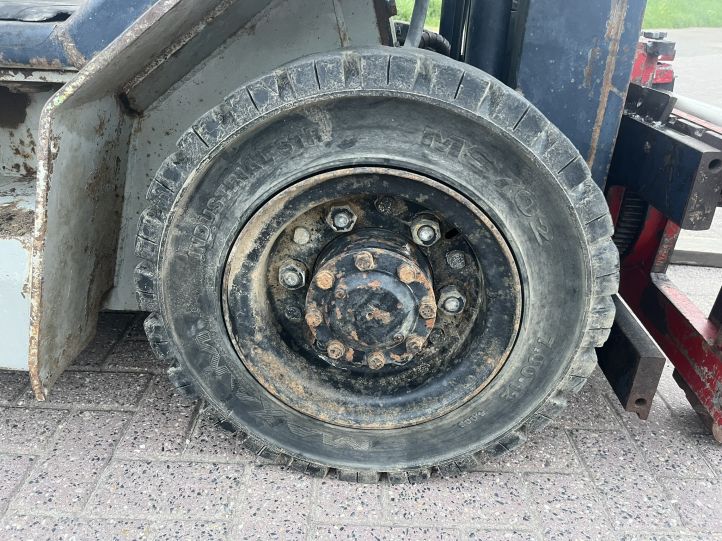 Komatsu FD 25 T -11 E  Heftruck