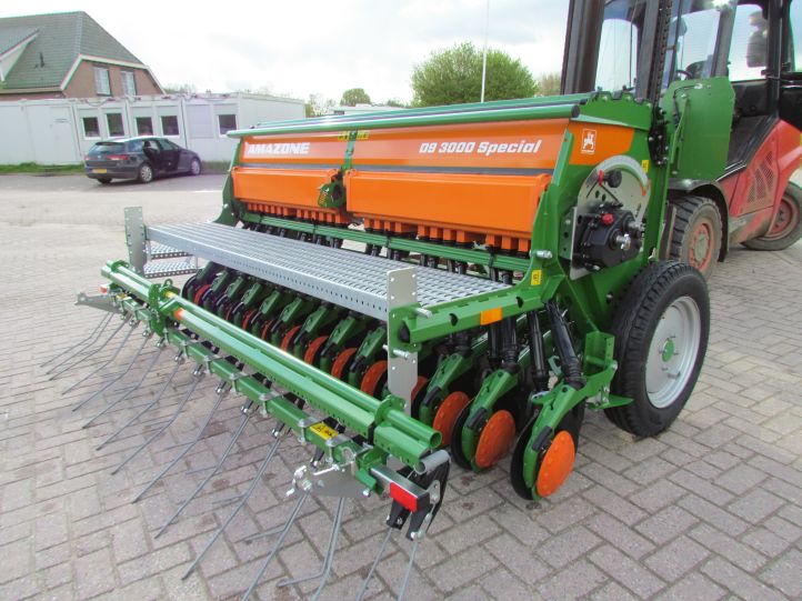 Amazone D 9-3000 Special zaaimachine