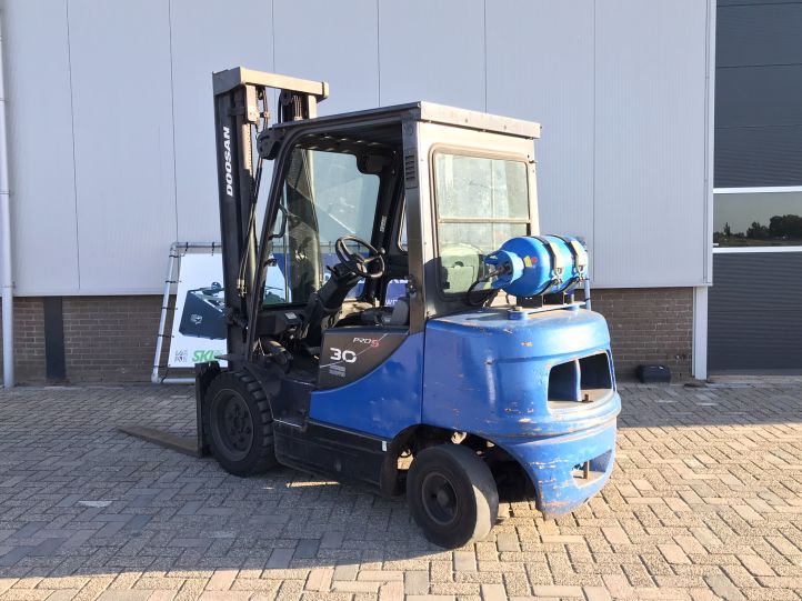 Daewoo G30E-5  Heftruck