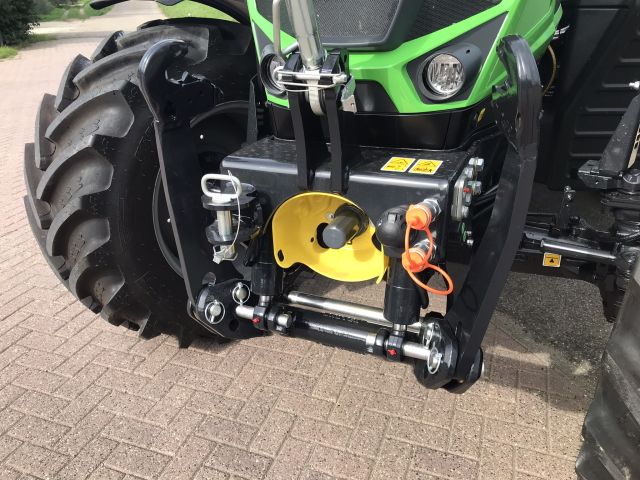 Deutz-Fahr 6140.4 TTV Tractor