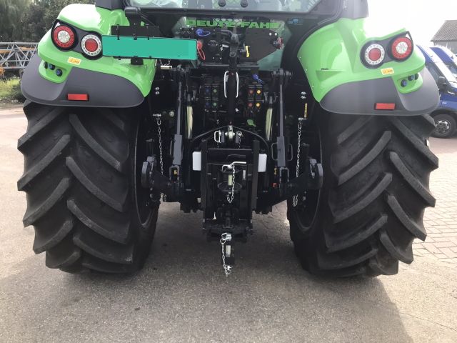 Deutz-Fahr 6140.4 TTV Tractor