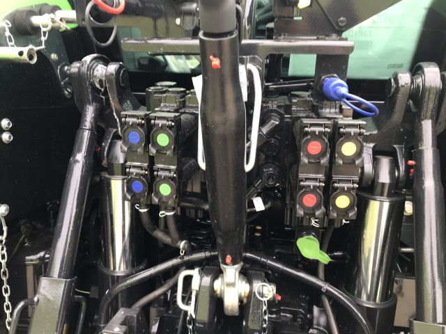 Deutz-Fahr 6140.4 TTV Tractor