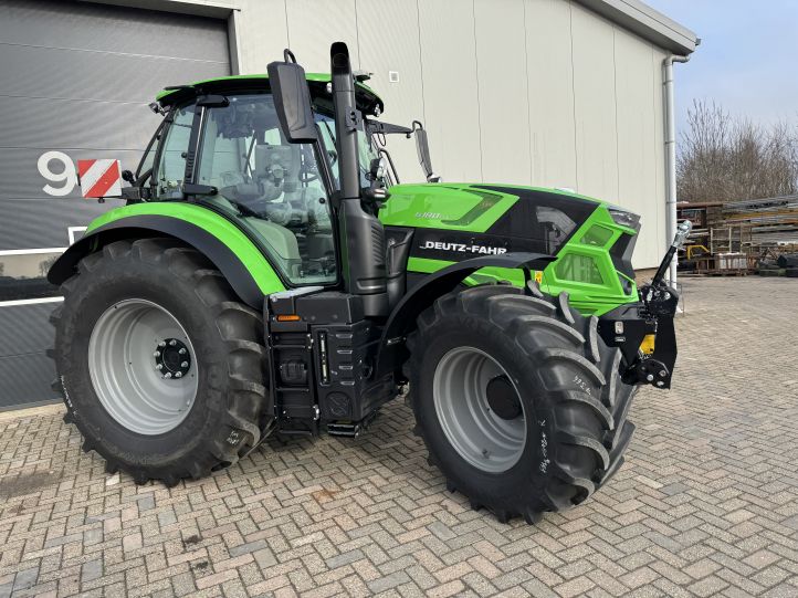 Deutz-Fahr Agrotron 6180 TTV Tractor