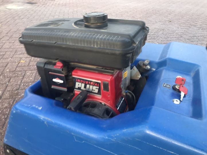 Wap Veegmachine benzine