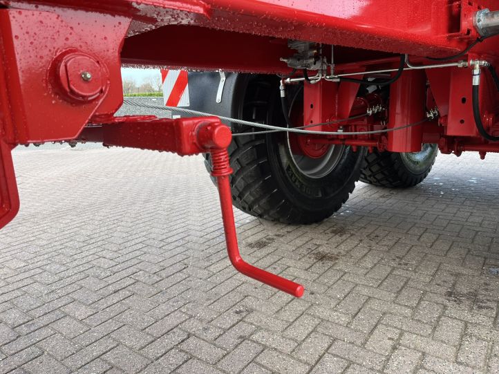 Kröger MUK303 Landbouwkipper 22T