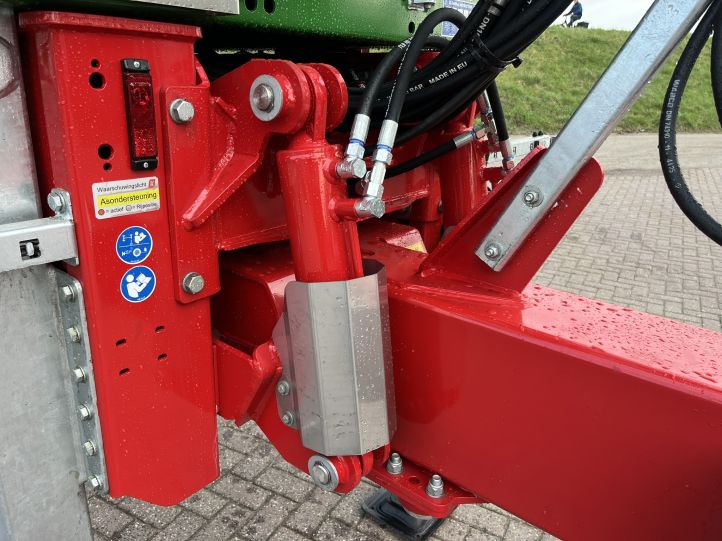 Kröger MUK303 Landbouwkipper 22T