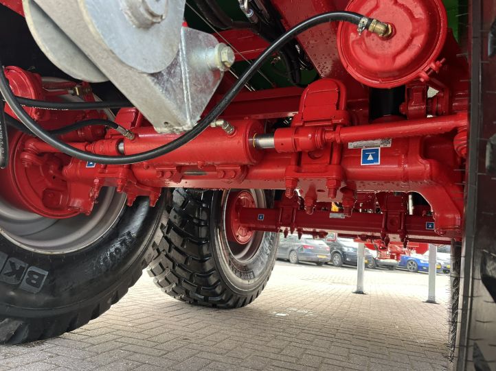 Kröger MUK303 Landbouwkipper 22T