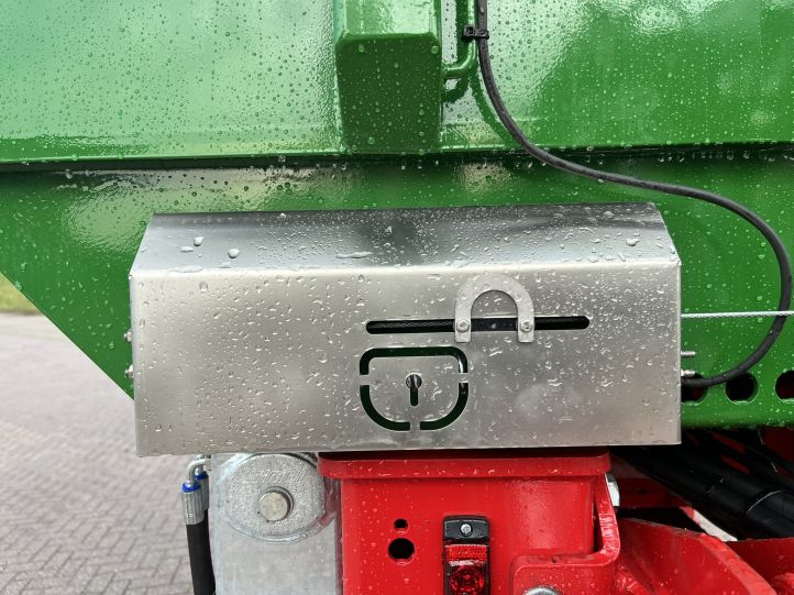 Kröger MUK303 Landbouwkipper 22T