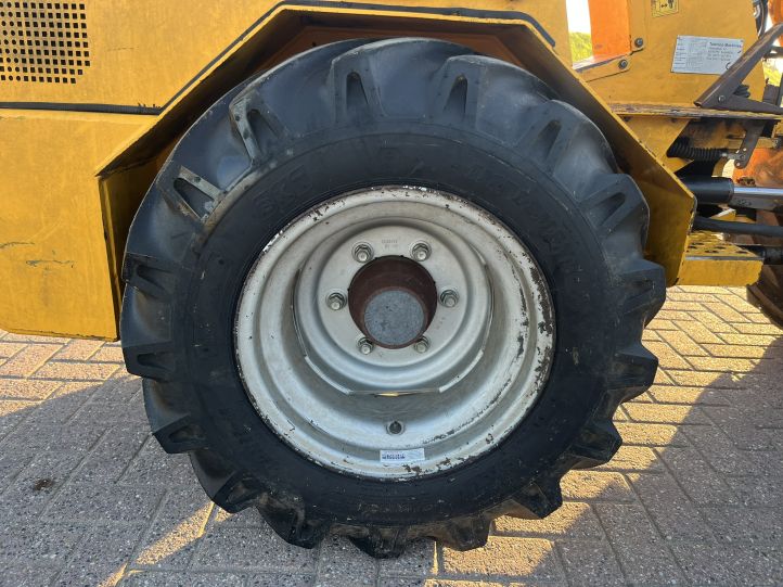 Giant V451 T Kniklader