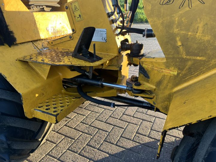 Giant V451 T Kniklader