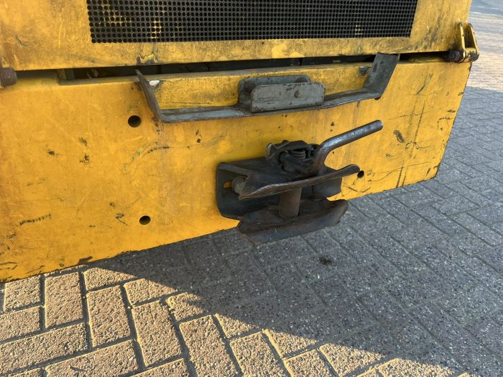 Giant V451 T Kniklader