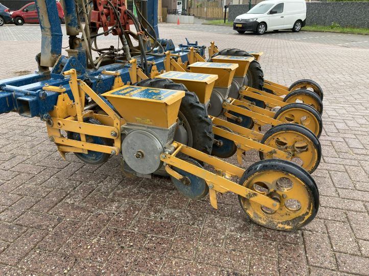 Kleine Bietenzaaimachine