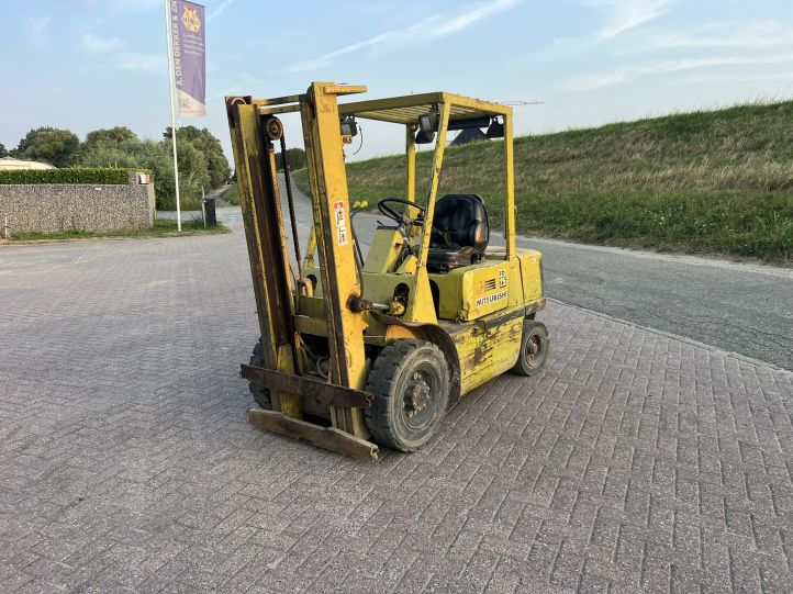 Mitsubishi FD 25 Heftruck