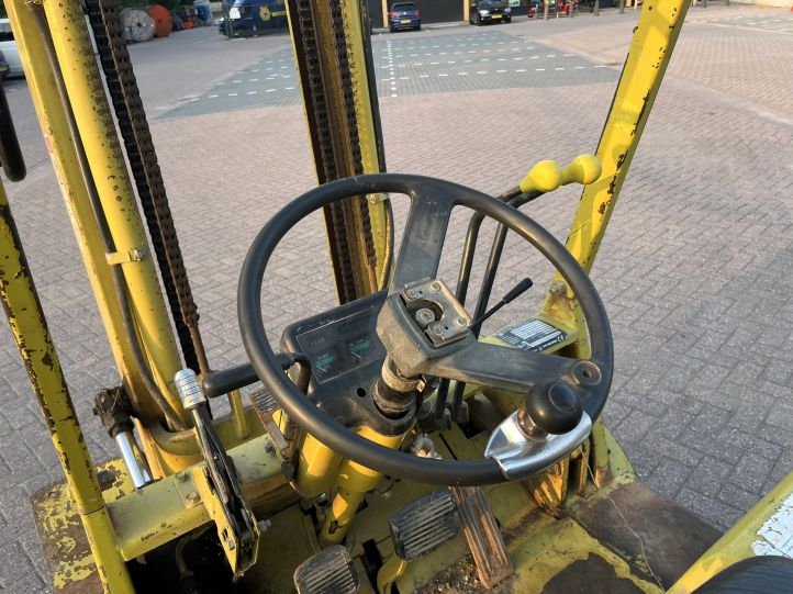 Mitsubishi FD 25 Heftruck