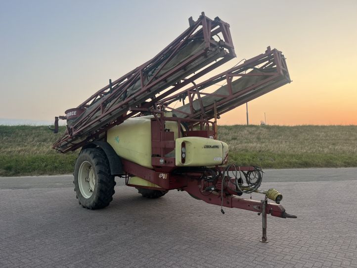 Hardi Commander Twin Force