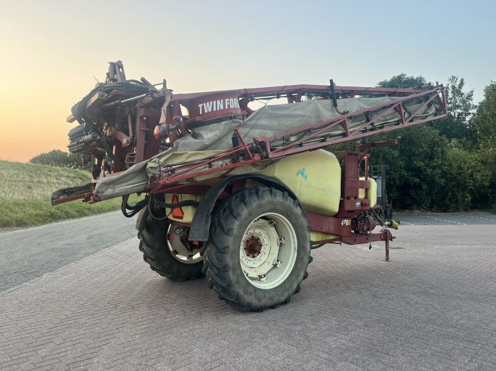 Hardi Commander Twin Force