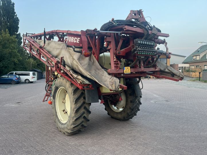 Hardi Commander Twin Force