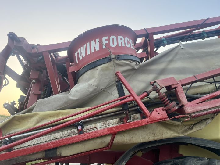Hardi Commander Twin Force